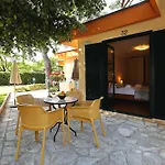 호텔 Mediterranean Village San Antonio 비오그라드나모루