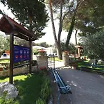 Mediterranean Village San Antonio 비오그라드나모루
