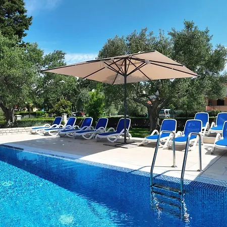 Hotel Mediterranean Village San Antonio 3*