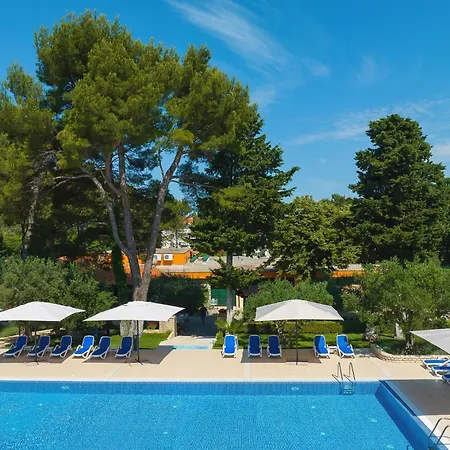 Mediterranean Village San Antonio 3* ביוגראד נה מורו