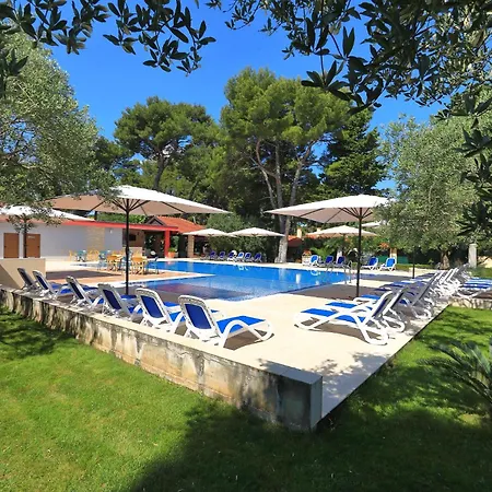 Mediterranean Village San Antonio Hotel 3*