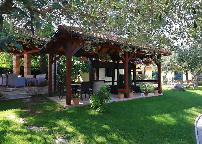 호텔 Mediterranean Village San Antonio 3*