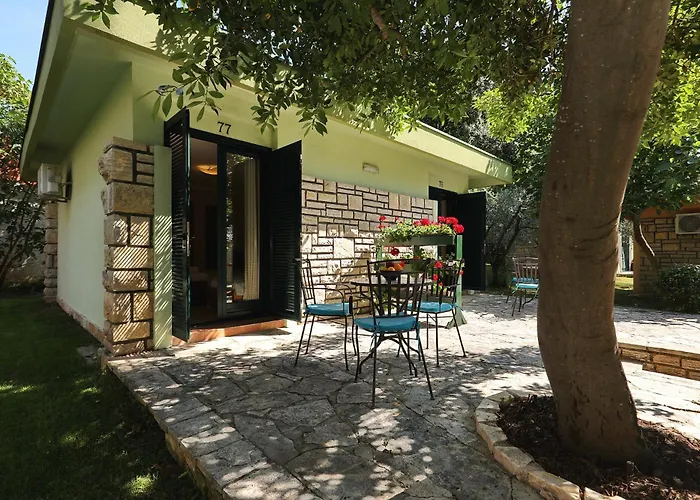 Mediterranean Village San Antonio 3* 비오그라드나모루