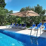 Hotel Mediterranean Village San Antonio 3*