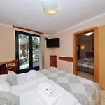 Mediterranean Village San Antonio Hotel 3*