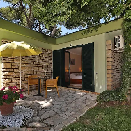 Mediterranean Village San Antonio 3* Biograd Na Moru