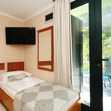 Hotel Mediterranean Village San Antonio