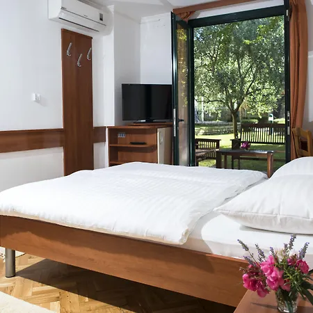 فندق Mediterranean Village San Antonio 3*