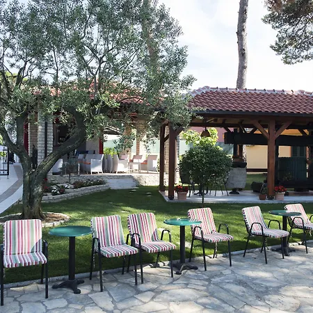 Mediterranean Village San Antonio Hotel 3*