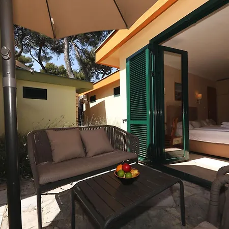 Mediterranean Village San Antonio Hotel 3*