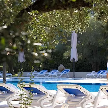 Hotel Mediterranean Village San Antonio 3*