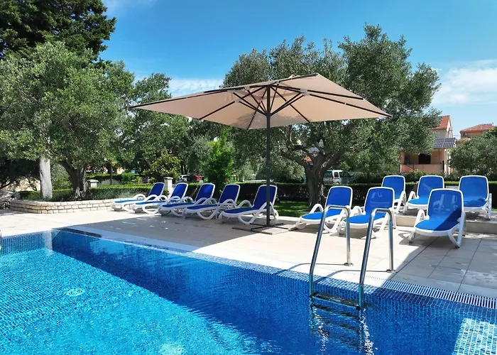 Отель Mediterranean Village San Antonio 3*