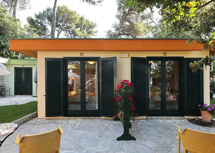 Hotell Mediterranean Village San Antonio 3*