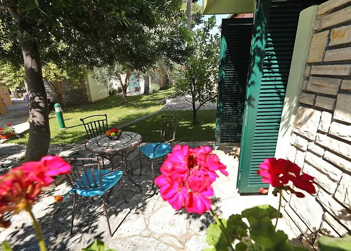 Hotell Mediterranean Village San Antonio Biograd Na Moru