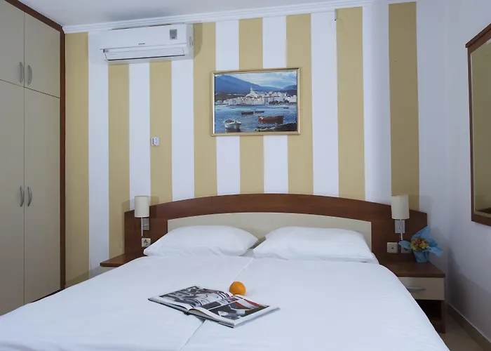 Mediterranean Village San Antonio 3* Биоград-на-Мору