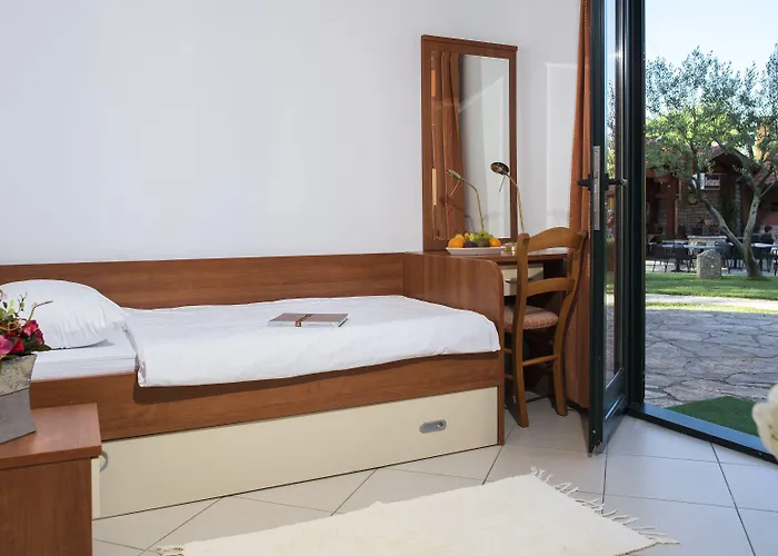 Отель Mediterranean Village San Antonio 3*
