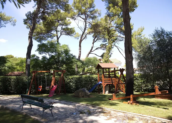 Hotell Mediterranean Village San Antonio Biograd Na Moru